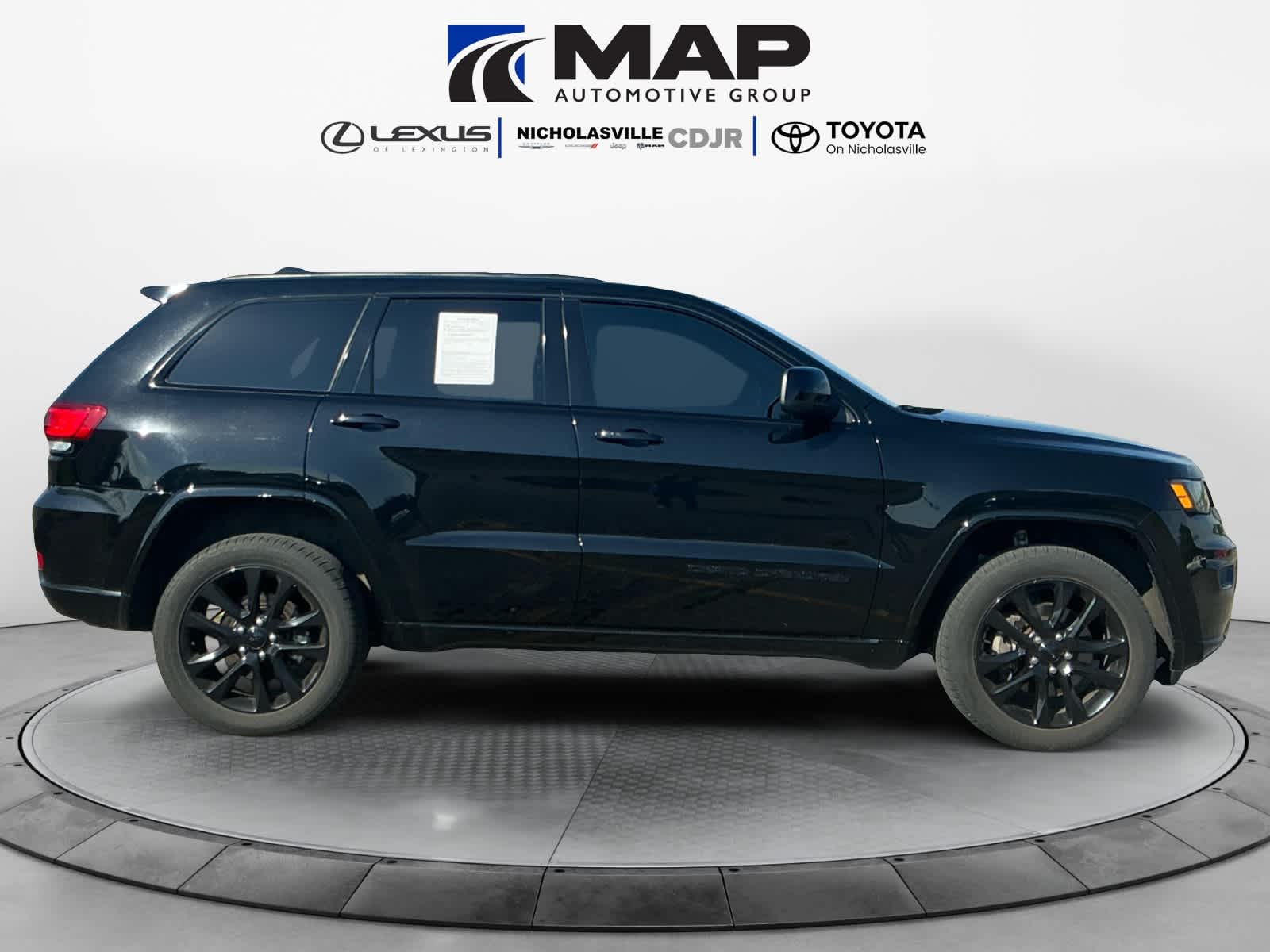 2021 Jeep Grand Cherokee Laredo X 4x4