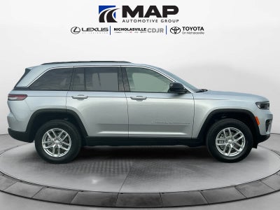 2025 Jeep Grand Cherokee GRAND CHEROKEE LAREDO X 4X4