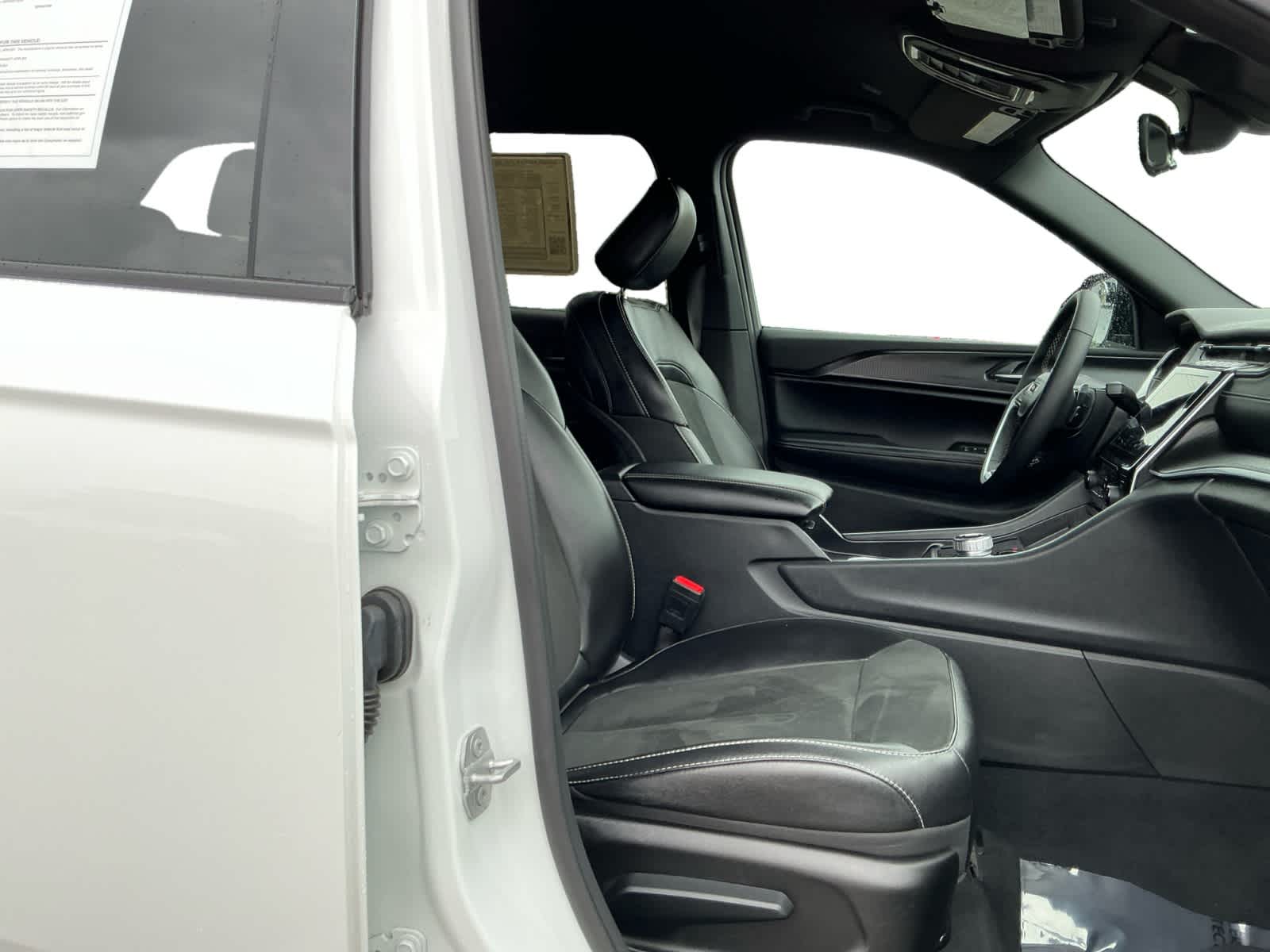 2025 Jeep Grand Cherokee Altitude 4x4