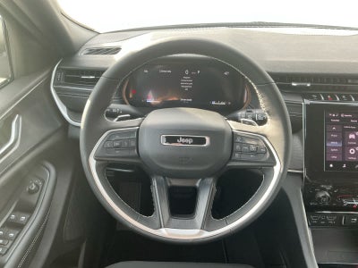 2025 Jeep Grand Cherokee GRAND CHEROKEE LAREDO 4X4