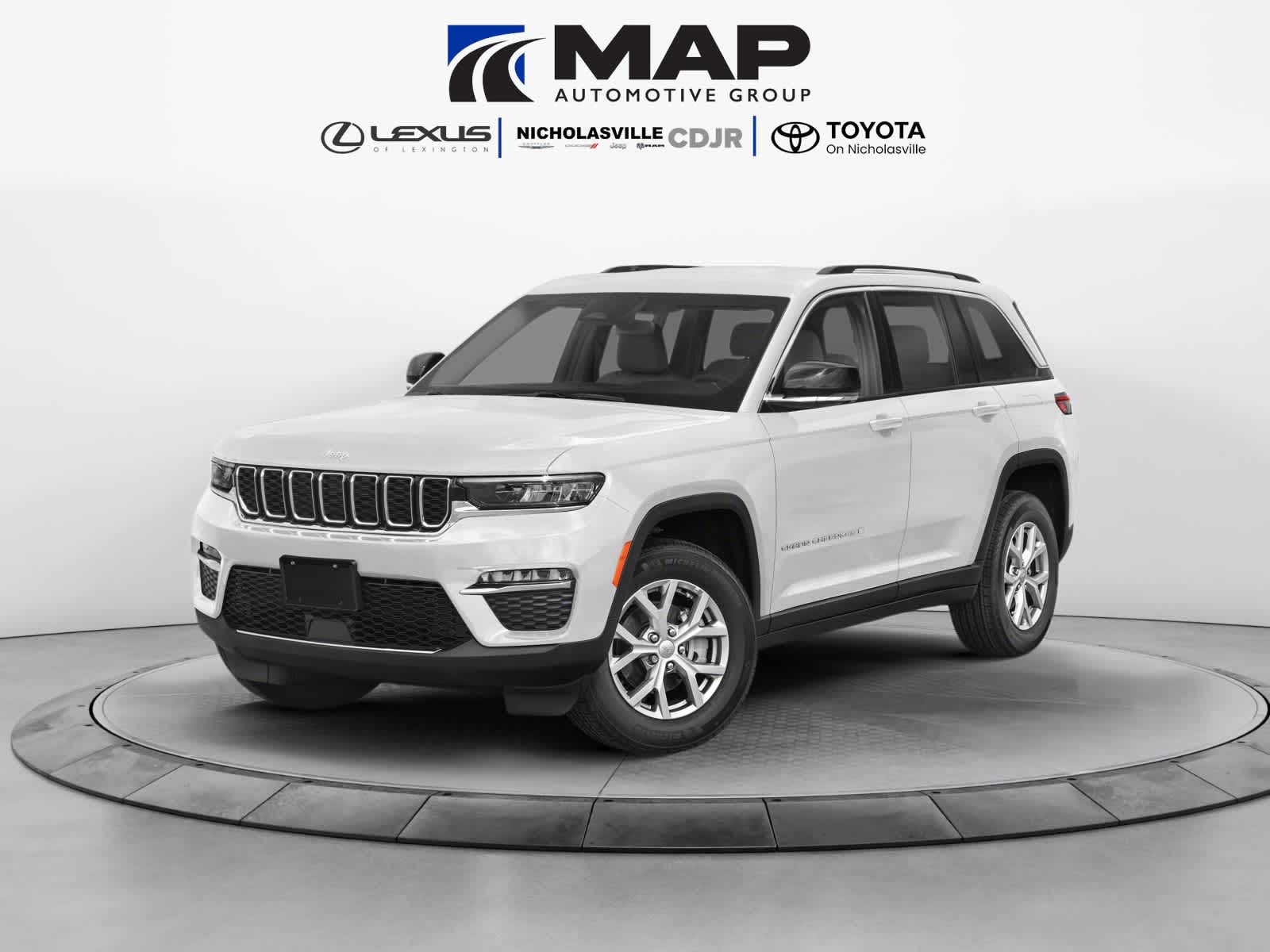 2025 Jeep Grand Cherokee GRAND CHEROKEE LAREDO X 4X4