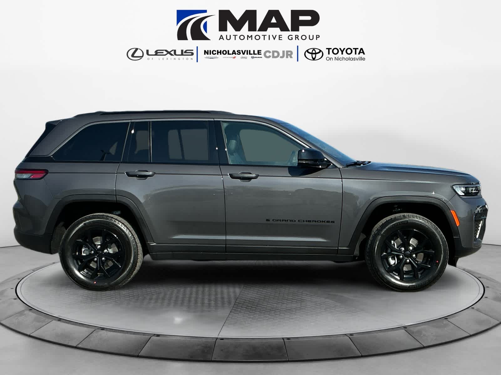 2026 Jeep Grand Cherokee GRAND CHEROKEE LAREDO ALTITUDE 4X4