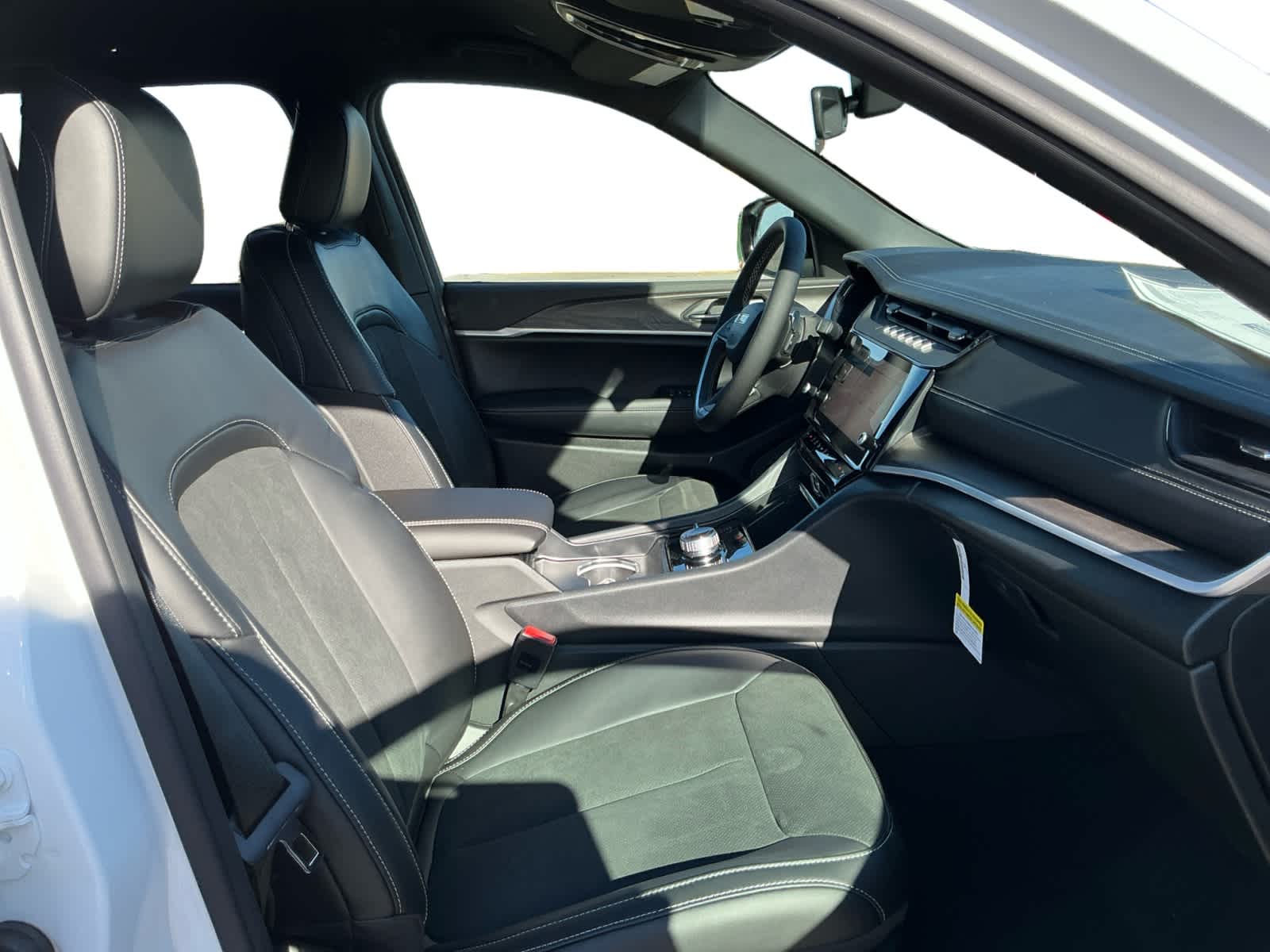 2026 Jeep Grand Cherokee GRAND CHEROKEE ALTITUDE 4X4