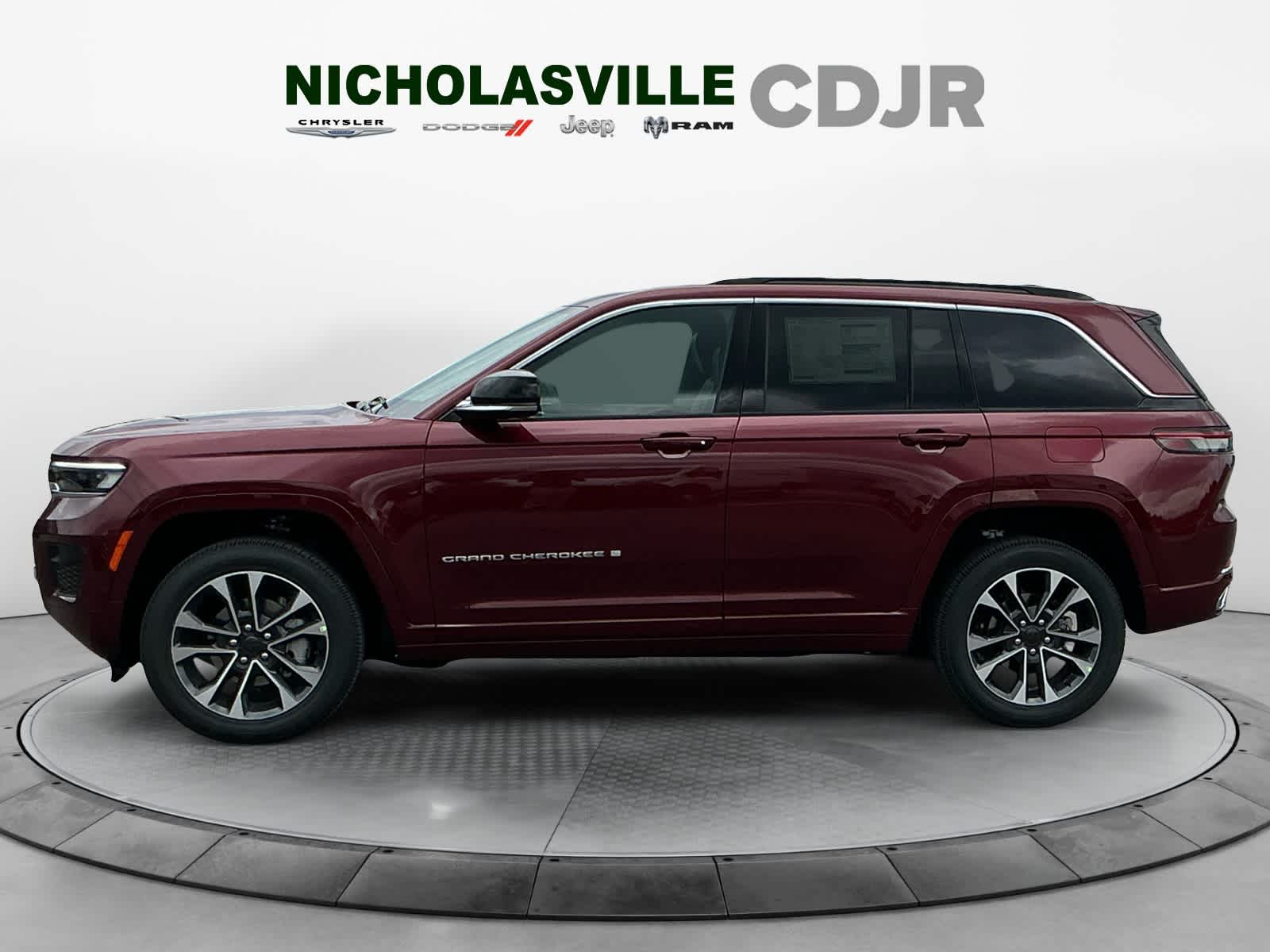 2025 Jeep Grand Cherokee GRAND CHEROKEE OVERLAND 4X4