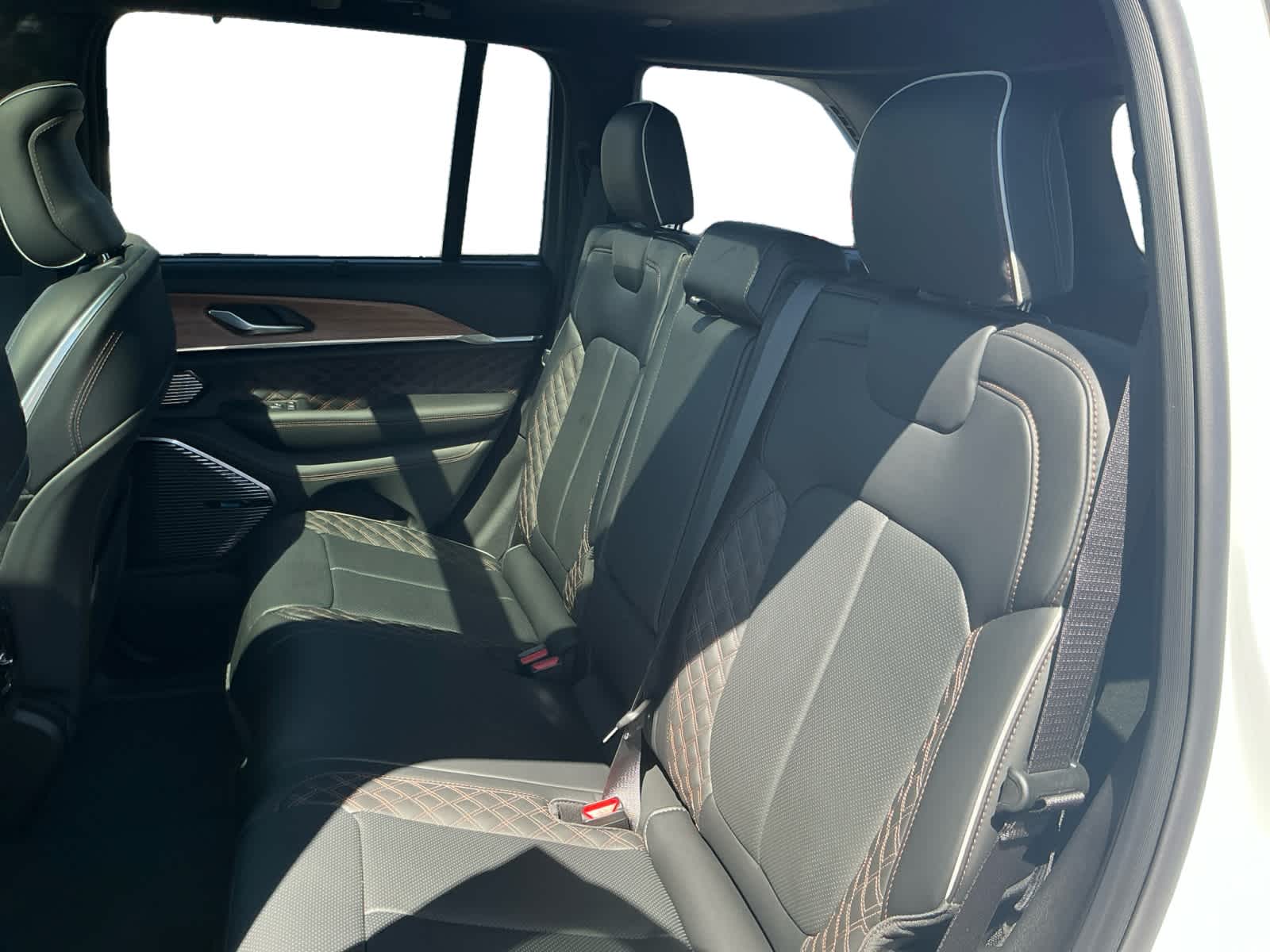 2026 Jeep Grand Cherokee GRAND CHEROKEE SUMMIT 4X4