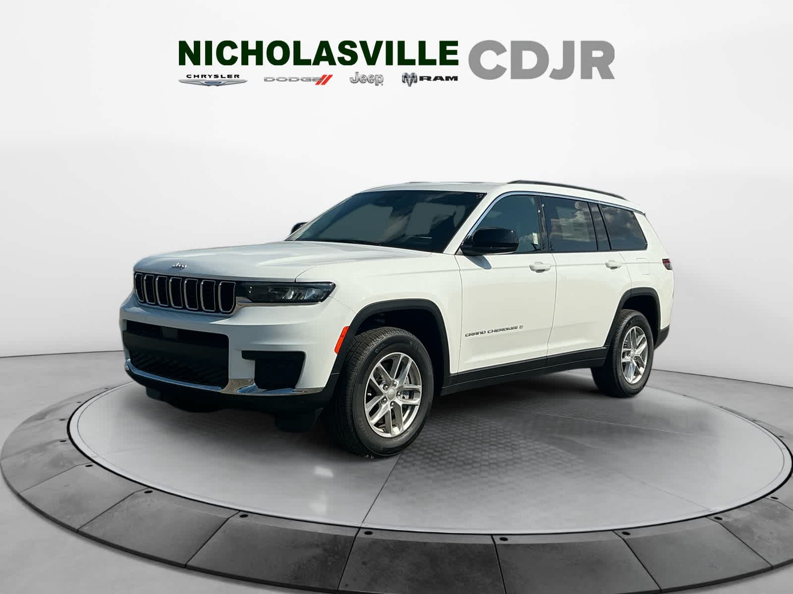 2026 Jeep Grand Cherokee Laredo X 4x4