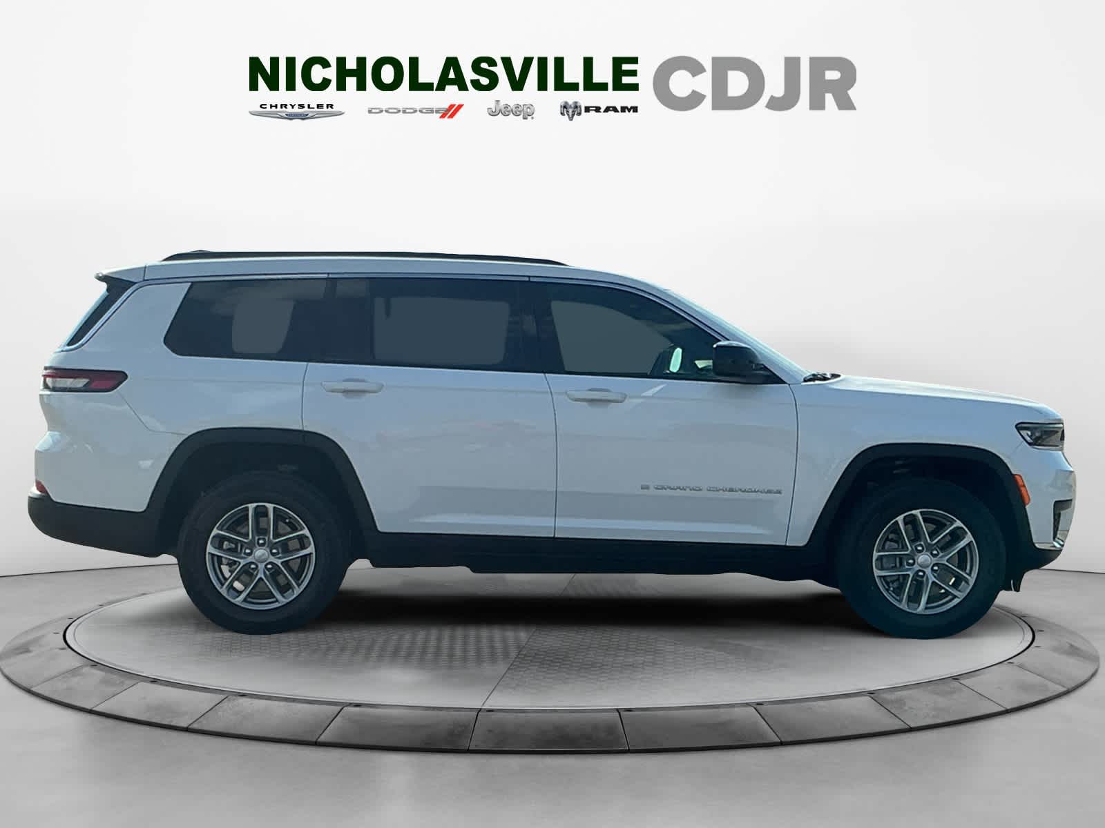 2026 Jeep Grand Cherokee Laredo X 4x4
