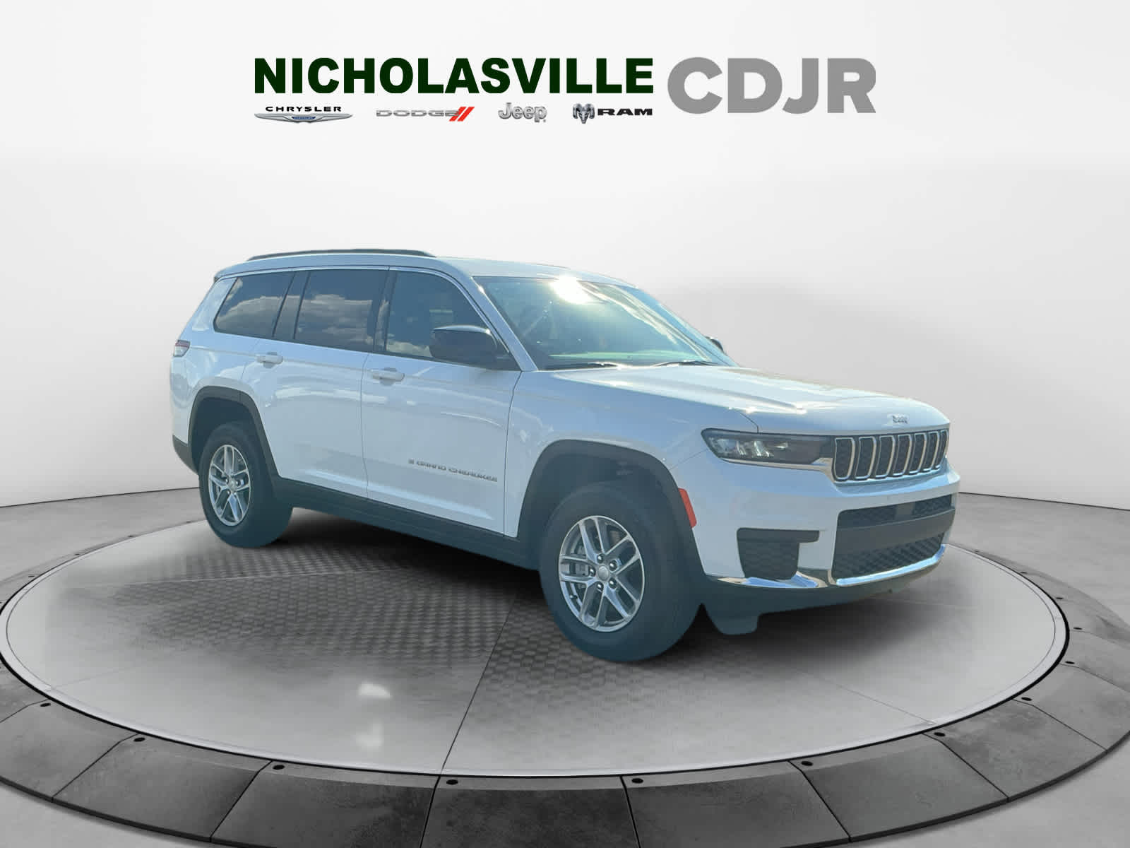 2026 Jeep Grand Cherokee Laredo X 4x4