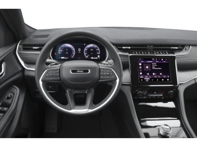 2027 Jeep Grand Cherokee Laredo Altitude