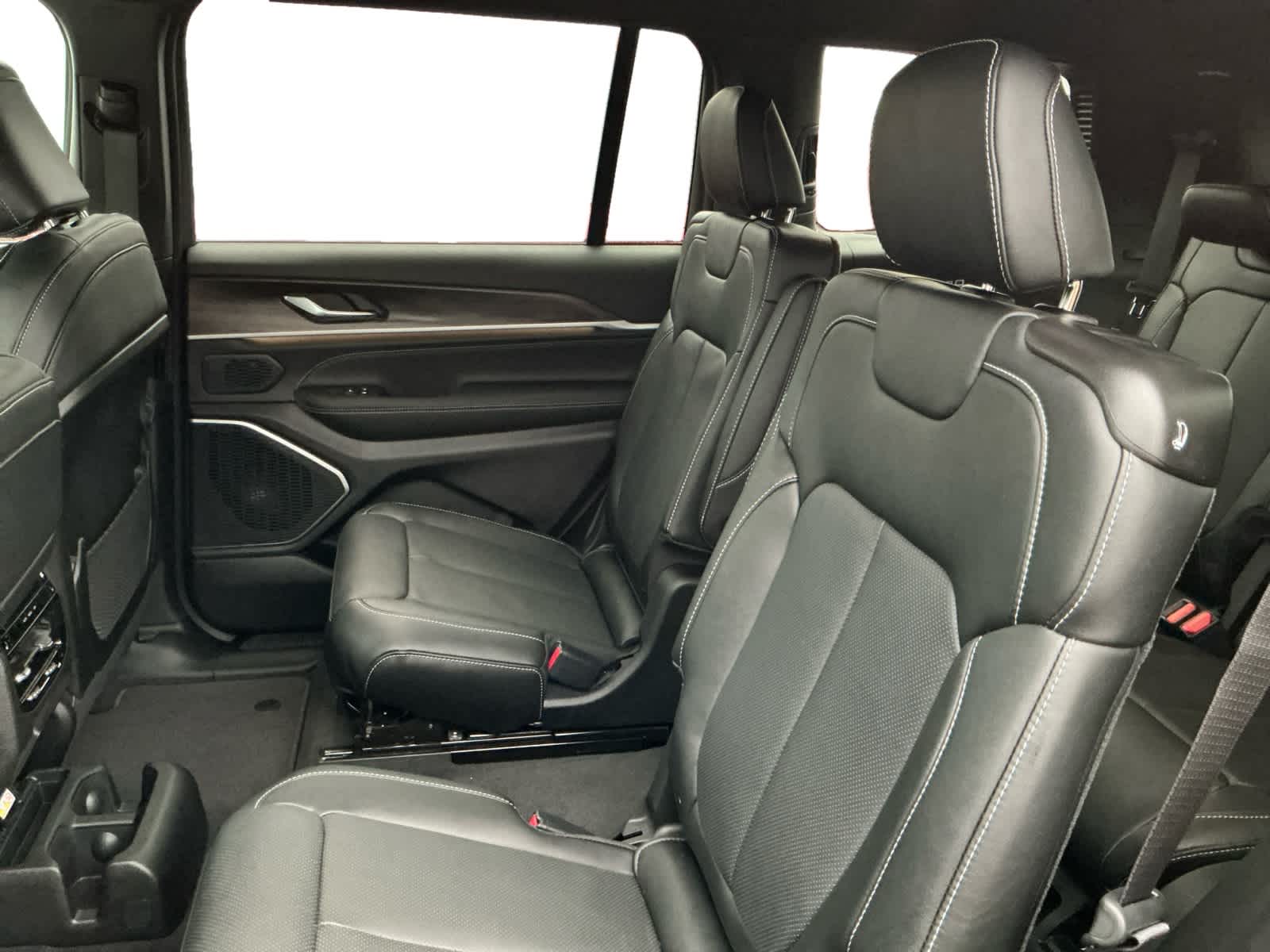 2026 Jeep Grand Cherokee GRAND CHEROKEE L LIMITED RESERVE 4X4