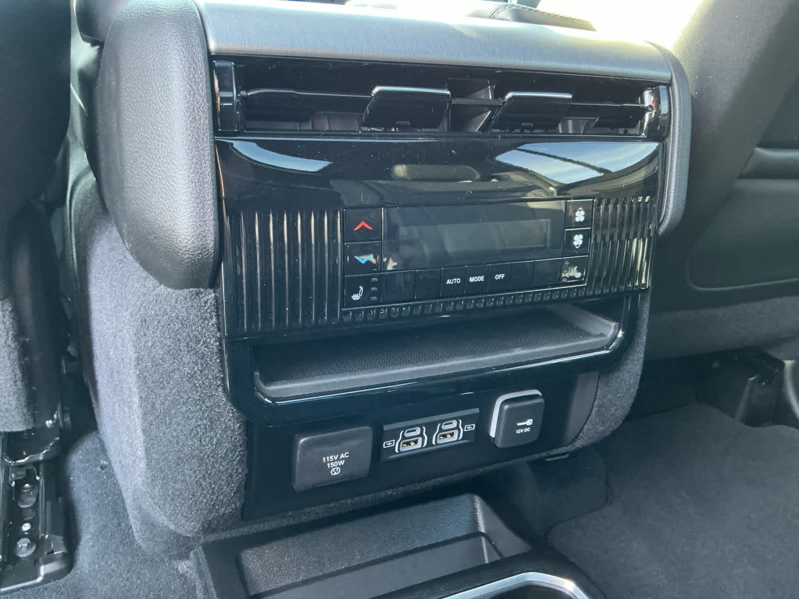 2026 Jeep Grand Wagoneer GRAND WAGONEER LIMITED ALTITUDE 4X4