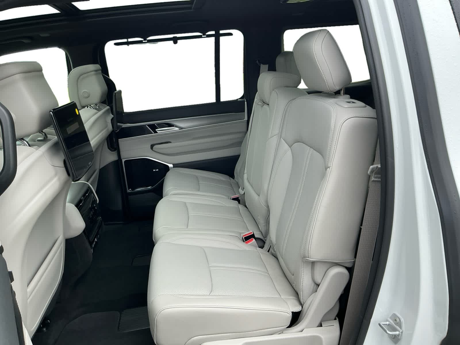 2026 Jeep Grand Wagoneer GRAND WAGONEER LIMITED RESERVE 4X4