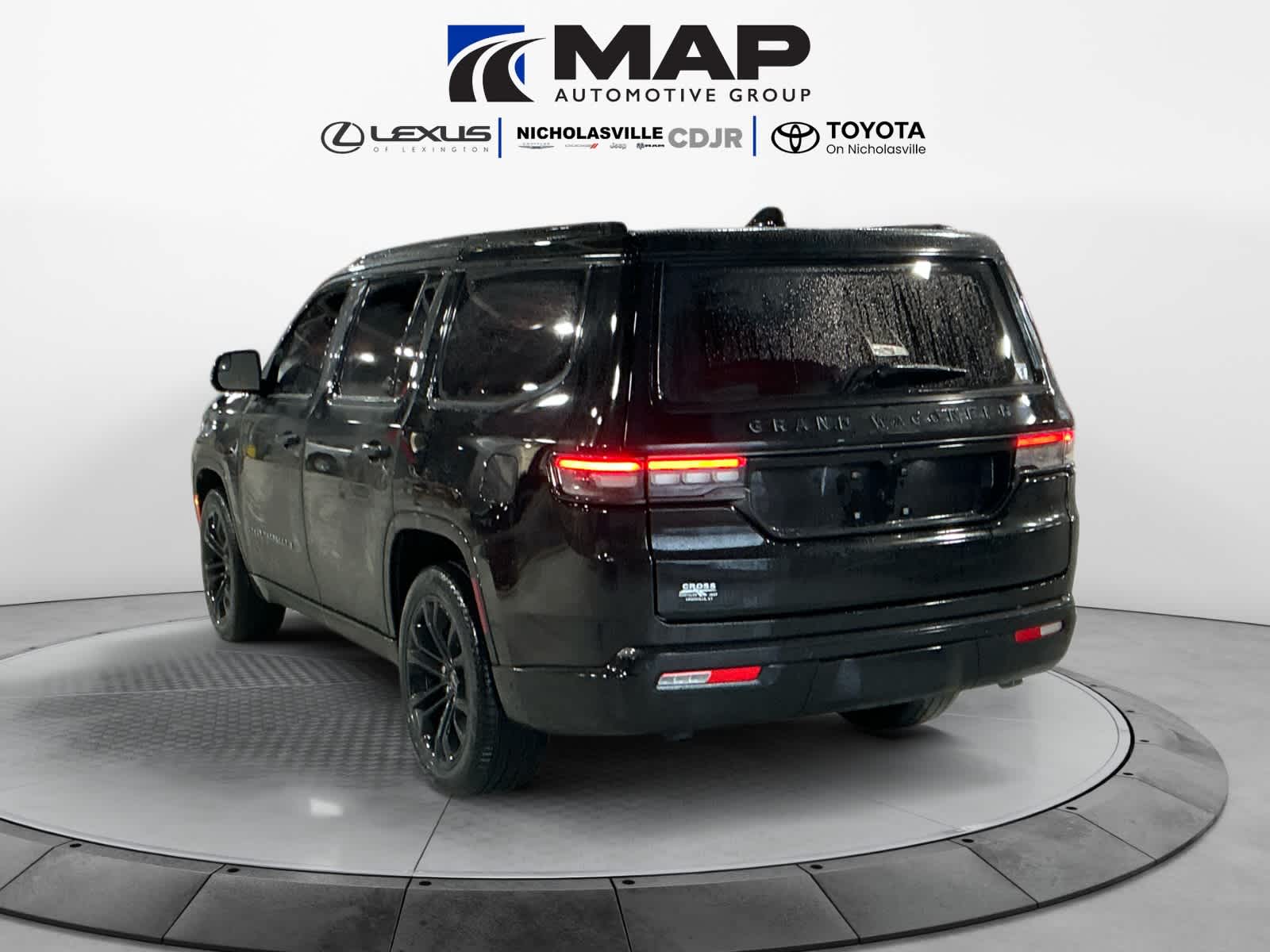 2023 Jeep Grand Wagoneer Obsidian 4x4