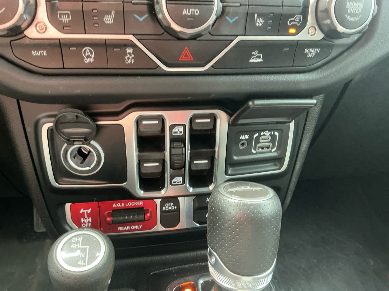2024 Jeep Gladiator Mojave
