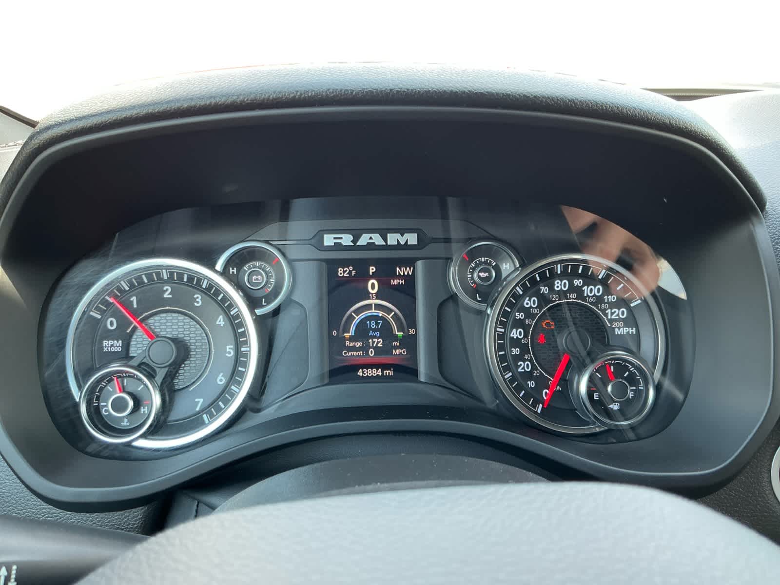 2023 RAM 1500 Big Horn Crew Cab 4x4 5'7' Box