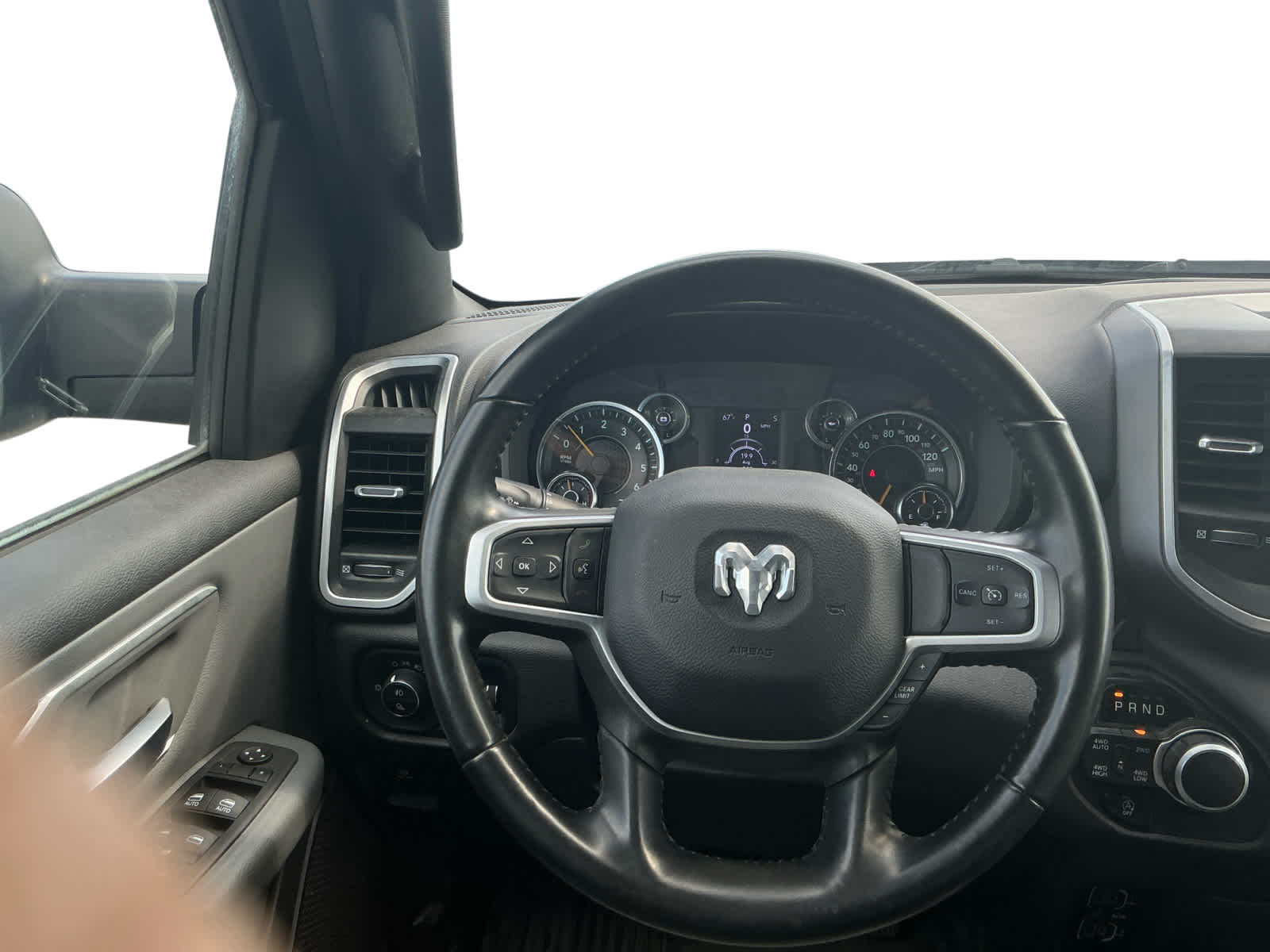 2022 RAM 1500 Big Horn Crew Cab 4x4 5'7' Box