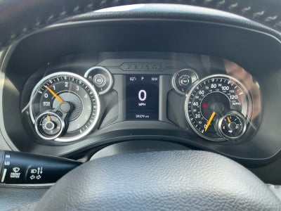 2022 RAM 1500 Big Horn Crew Cab 4x4 5'7' Box