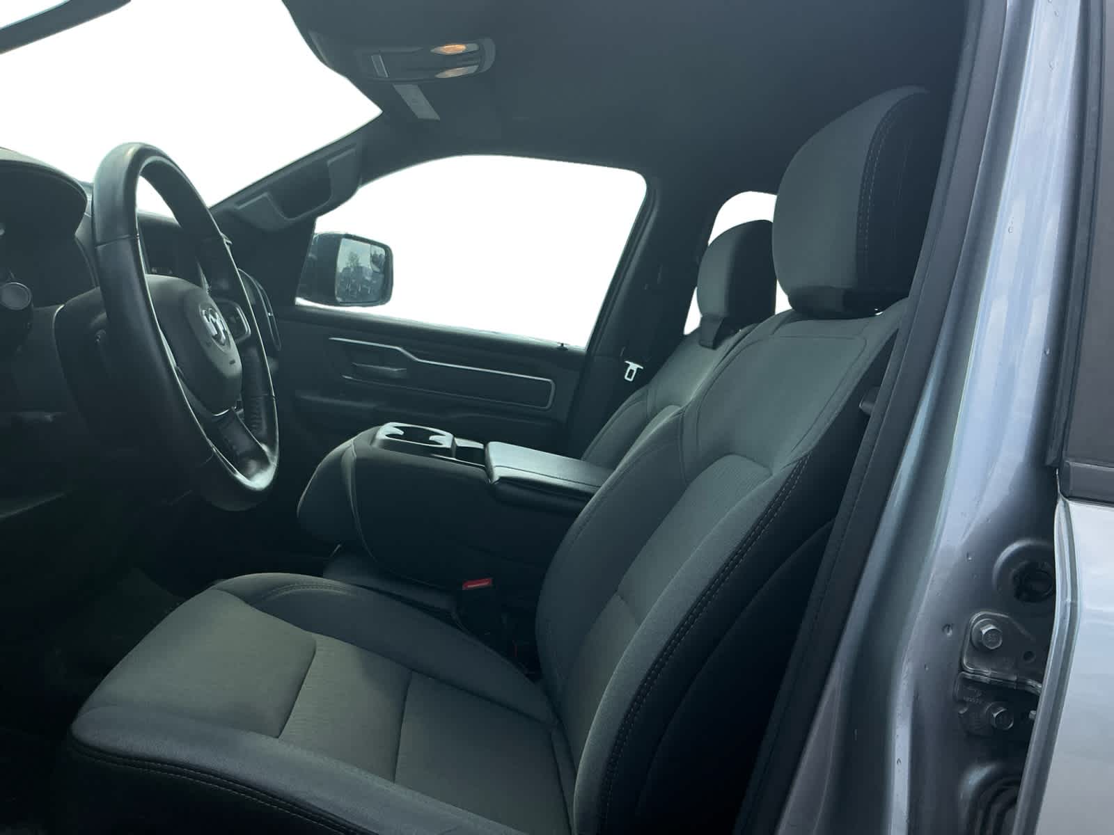 2022 RAM 1500 Big Horn Crew Cab 4x4 5'7' Box