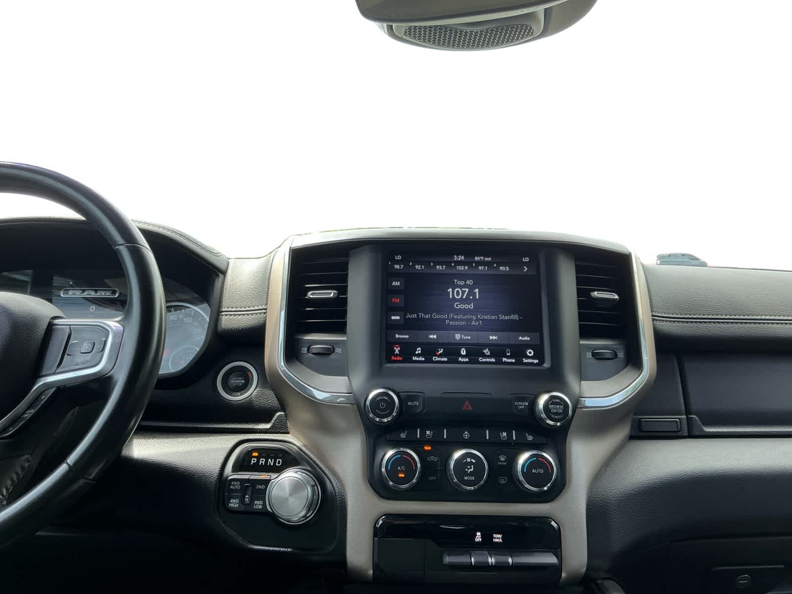 2021 RAM 1500 Laramie Quad Cab 4x4 6'4' Box