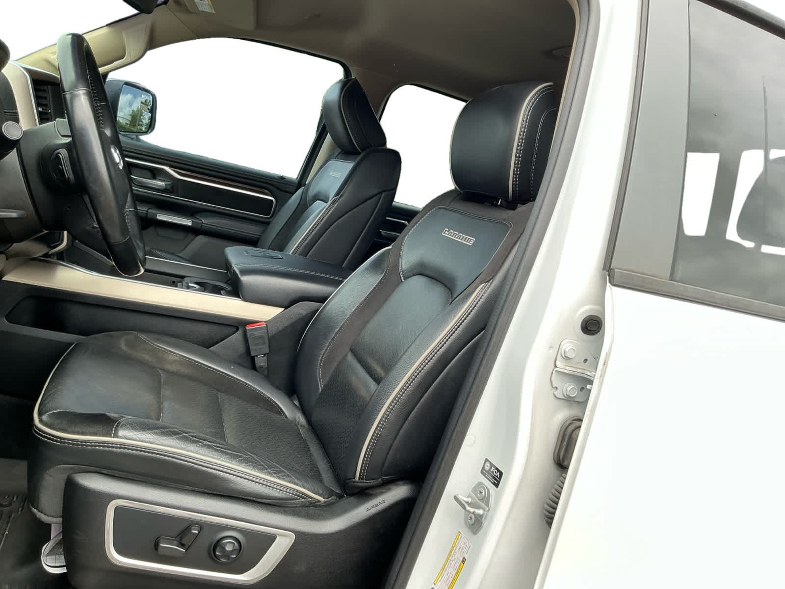 2021 RAM 1500 Laramie Quad Cab 4x4 6'4' Box