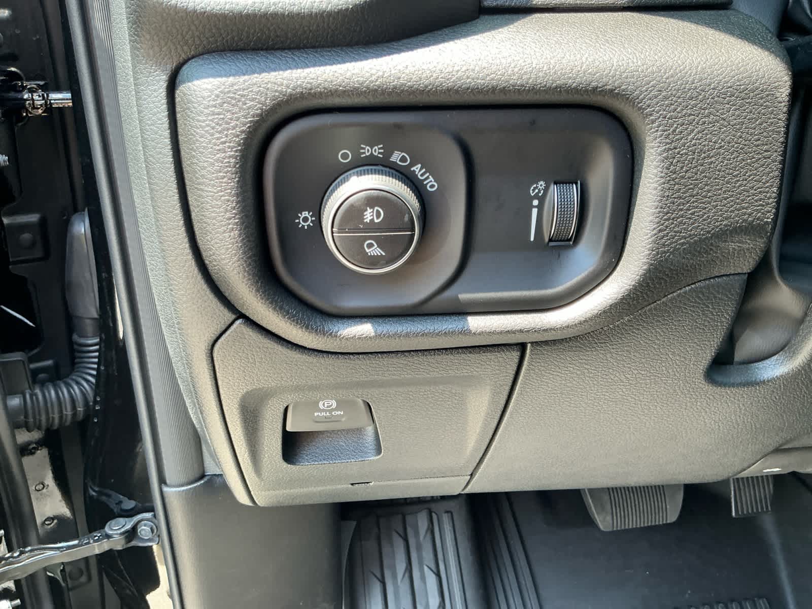 2026 RAM Ram 1500 RAM 1500 WARLOCK CREW CAB 4X4 5'7' BOX