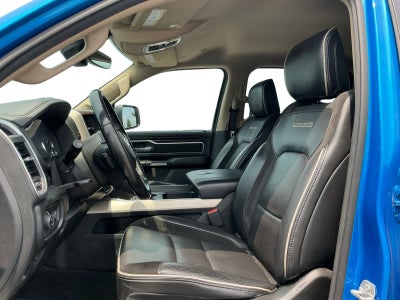 2020 RAM 1500 Laramie Crew Cab 4x4 6'4' Box