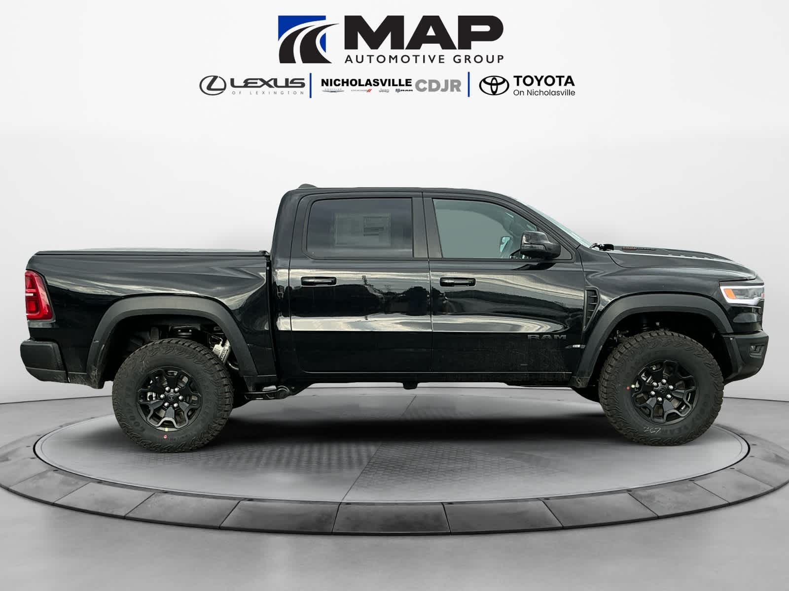 2026 RAM Ram 1500 RAM 1500 RHO CREW CAB 4X4 5'7' BOX