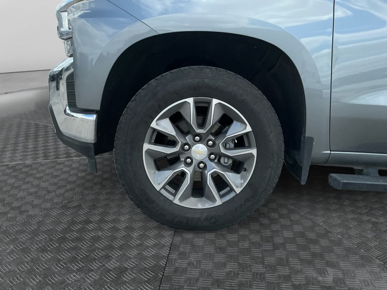 2021 Chevrolet Silverado 1500 4WD Crew Cab Short Bed LT