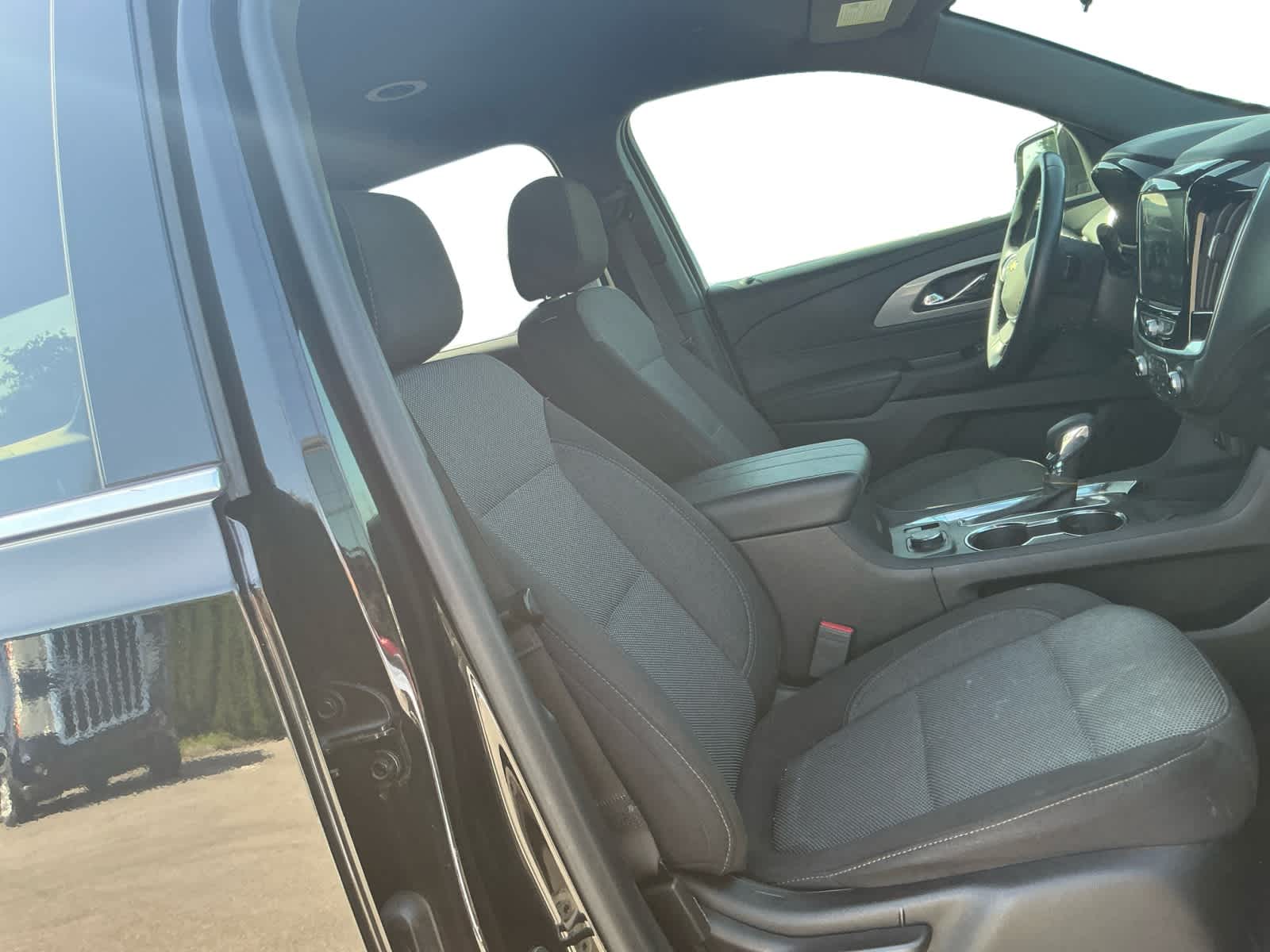 2023 Chevrolet Traverse FWD LT Cloth