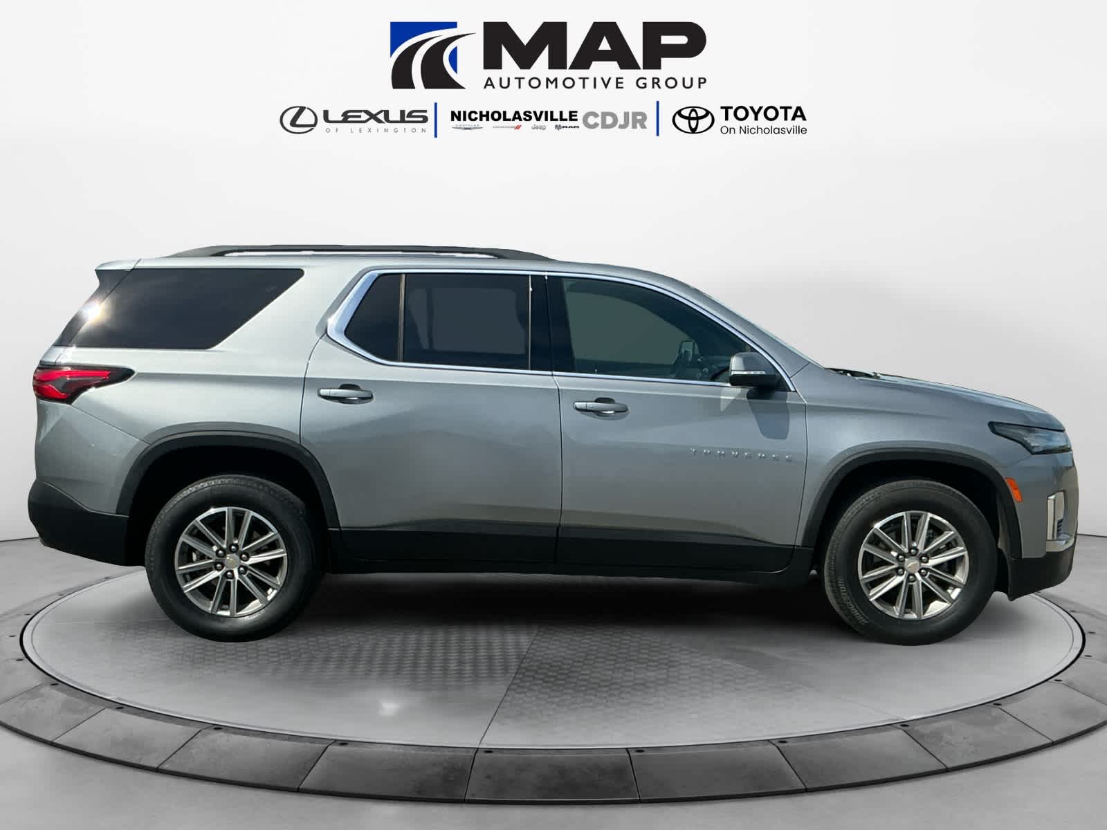 2023 Chevrolet Traverse AWD LT Cloth