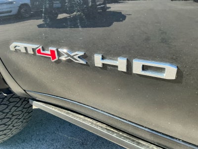 2025 GMC Sierra 2500HD 4WD Crew Cab Standard Bed AT4X