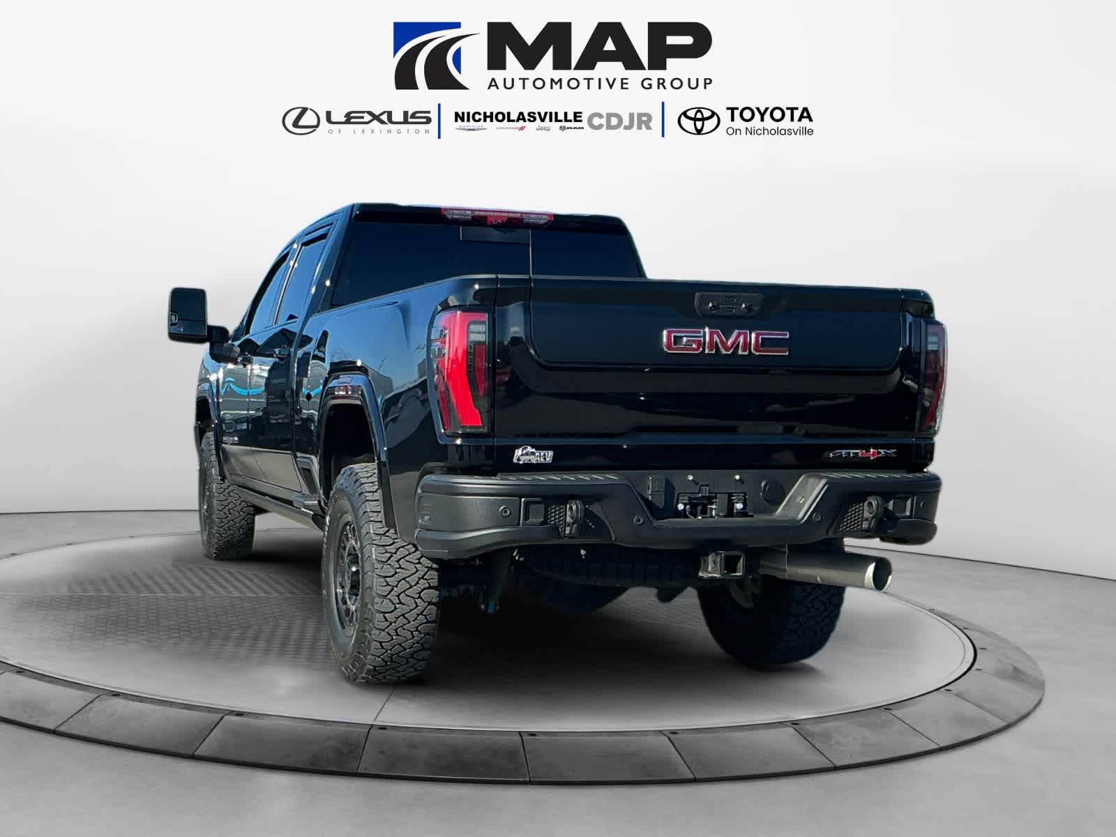2025 GMC Sierra 2500HD 4WD Crew Cab Standard Bed AT4X