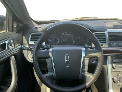 2011 Lincoln MKS 4dr Sdn 3.7L FWD