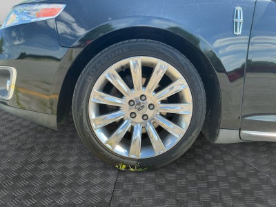 2011 Lincoln MKS 4dr Sdn 3.7L FWD