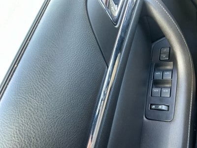 2011 Lincoln MKS 4dr Sdn 3.7L FWD