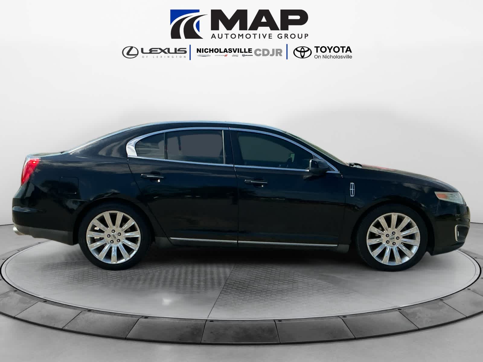 2011 Lincoln MKS 4dr Sdn 3.7L FWD