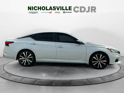 2021 Nissan Altima SR FWD