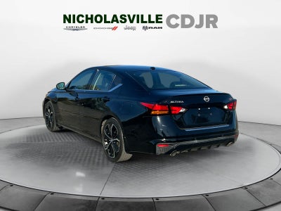 2023 Nissan Altima SR FWD