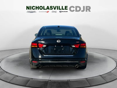 2023 Nissan Altima SR FWD