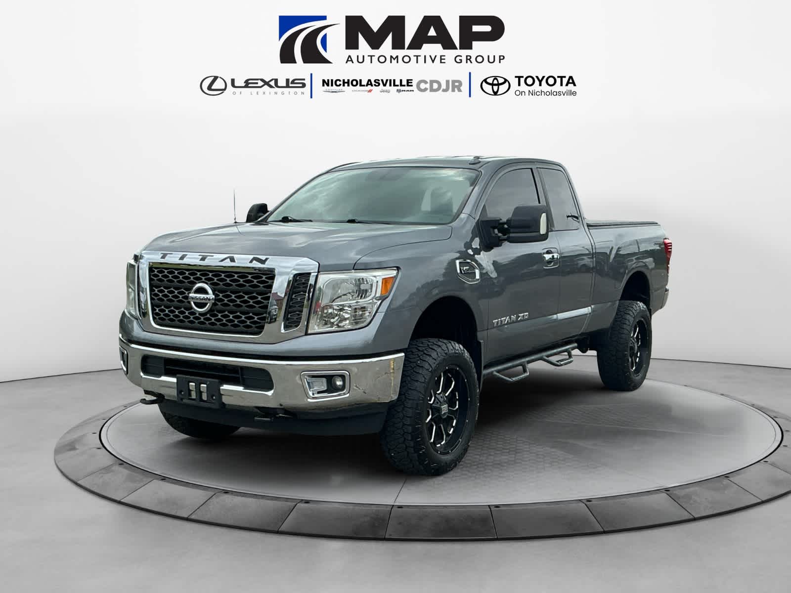 2017 Nissan TITAN XD SV Gas