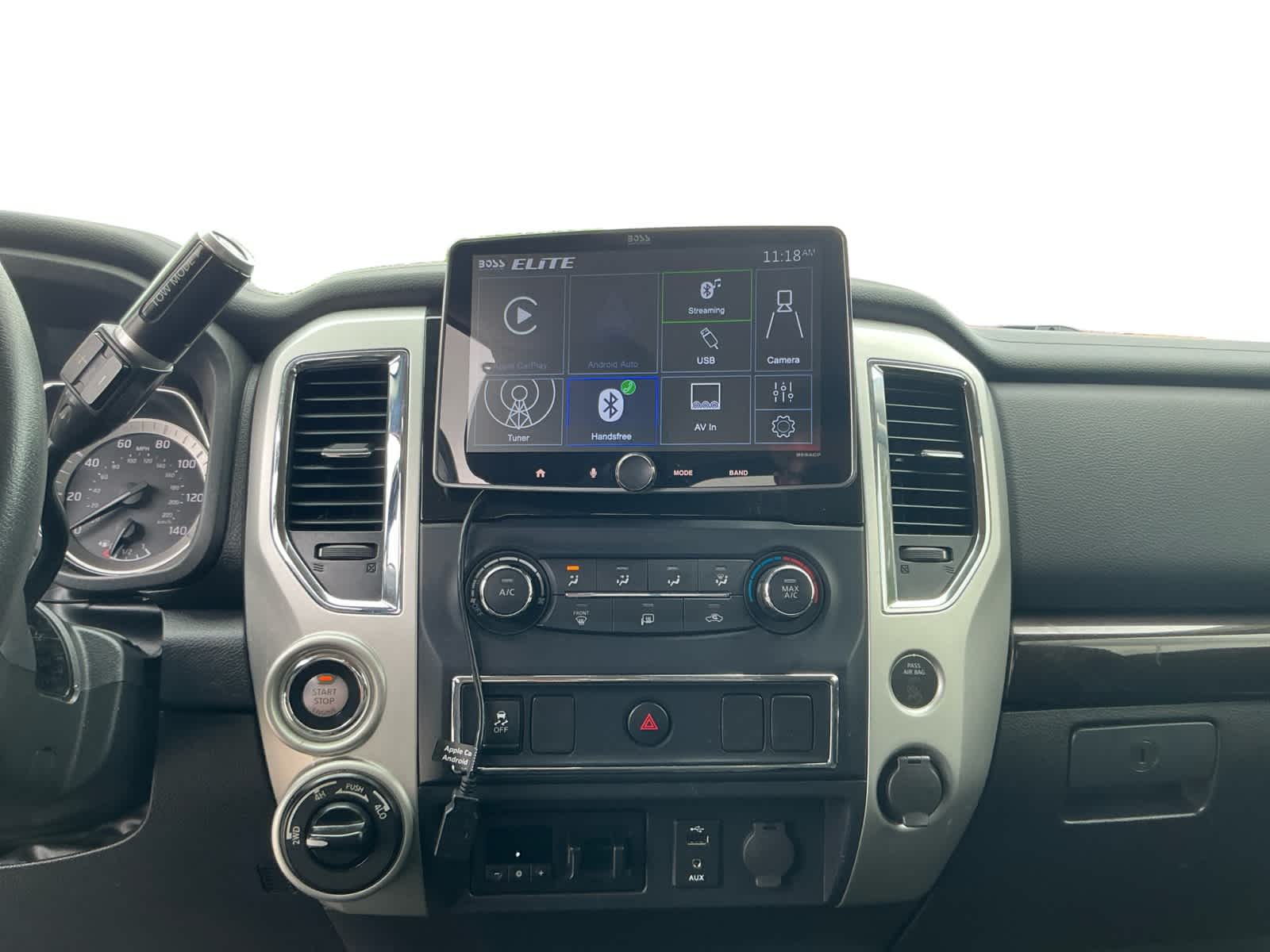 2017 Nissan TITAN XD SV Gas