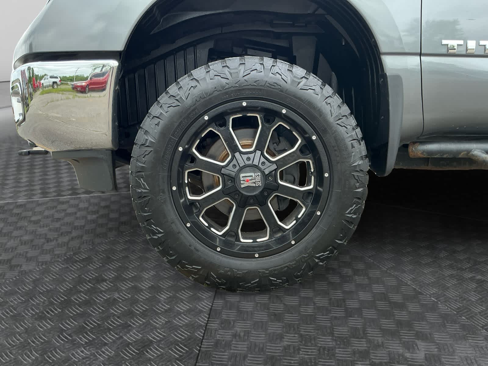 2017 Nissan TITAN XD SV Gas
