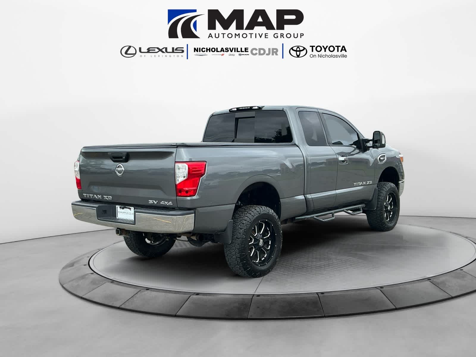 2017 Nissan TITAN XD SV Gas