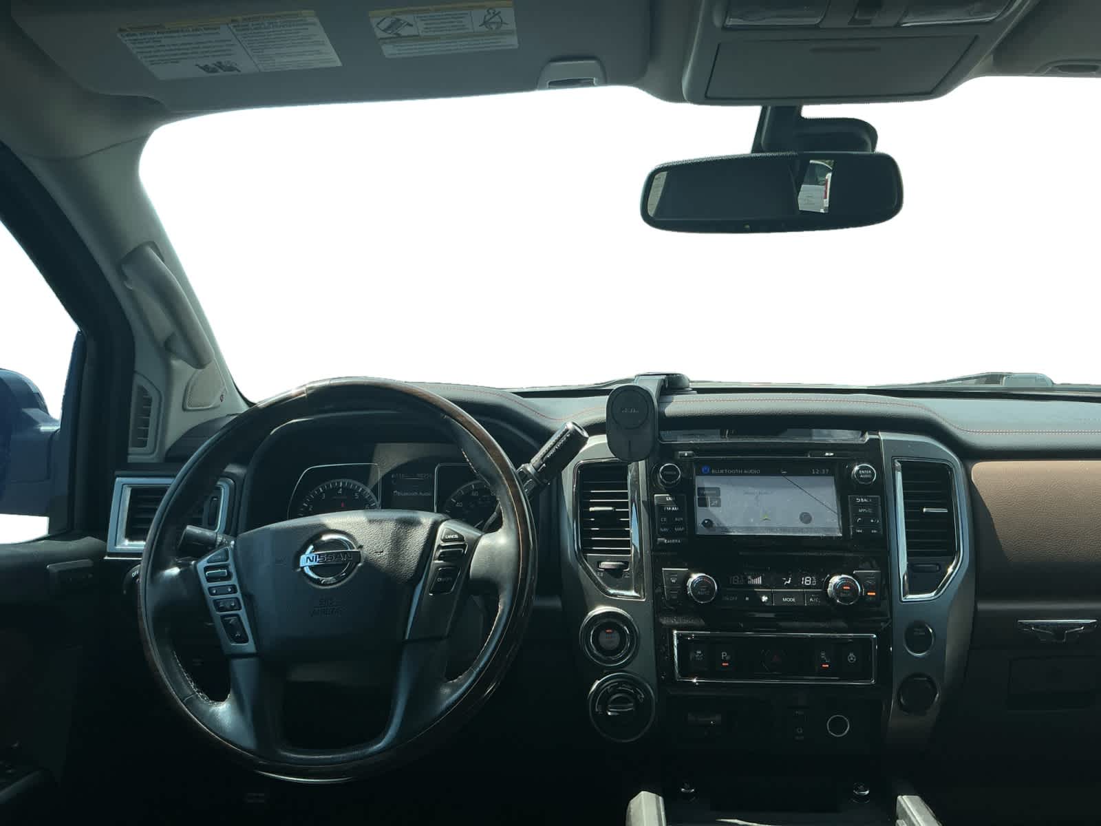 2017 Nissan TITAN Platinum Reserve