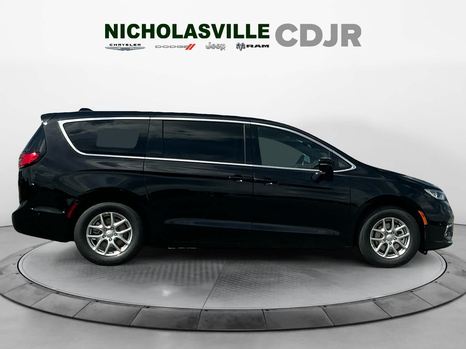 2025 Chrysler Pacifica PACIFICA SELECT