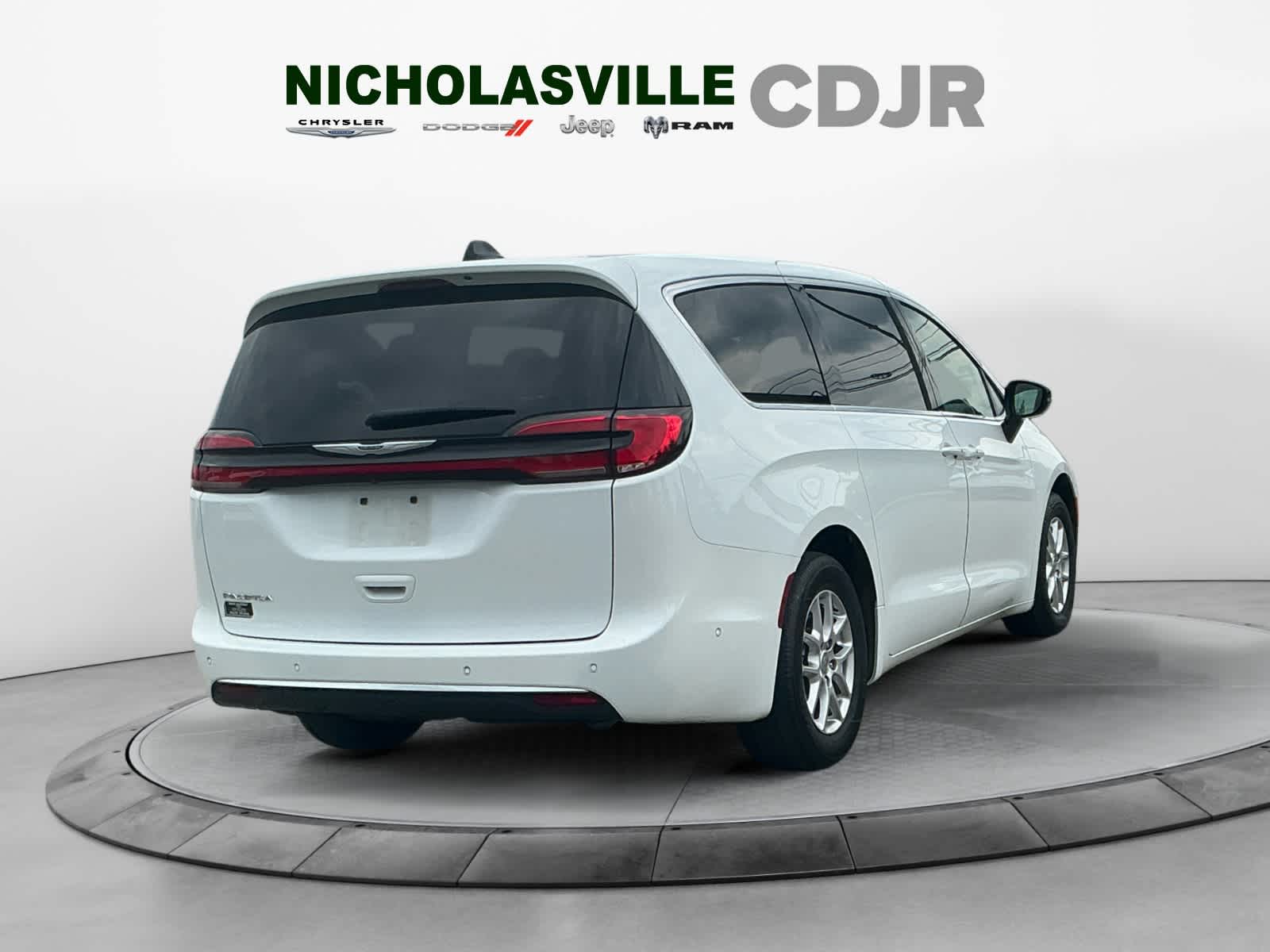 2024 Chrysler Pacifica Touring L