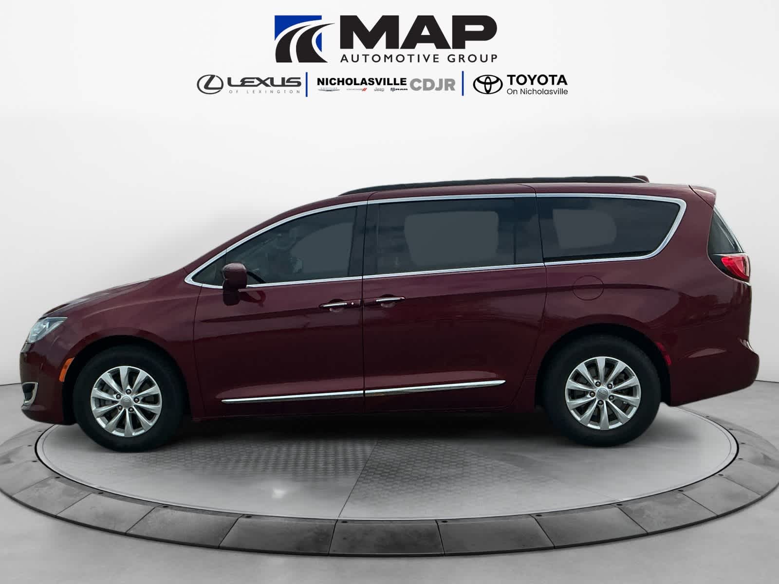2017 Chrysler Pacifica Touring-L