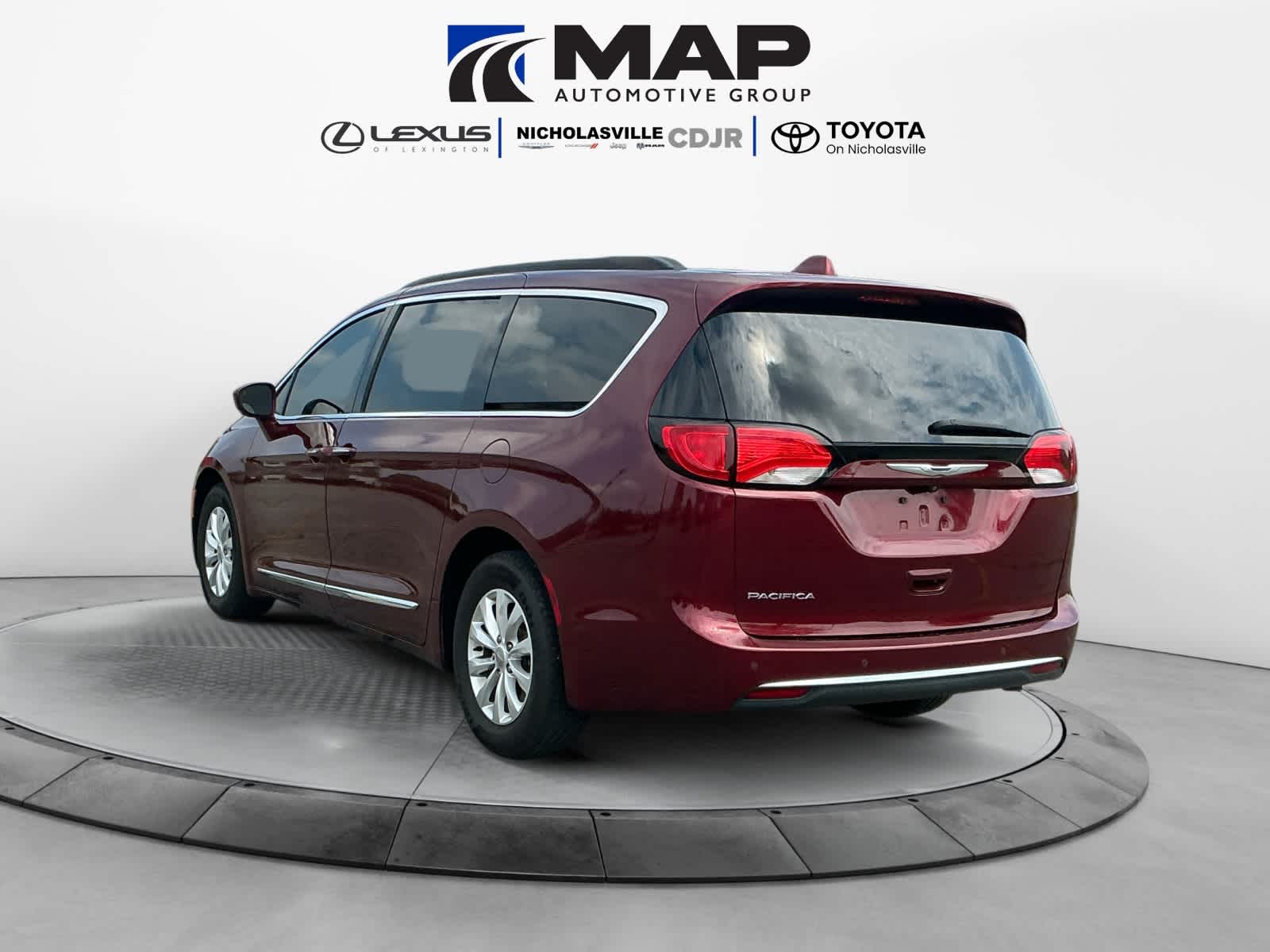 2017 Chrysler Pacifica Touring-L