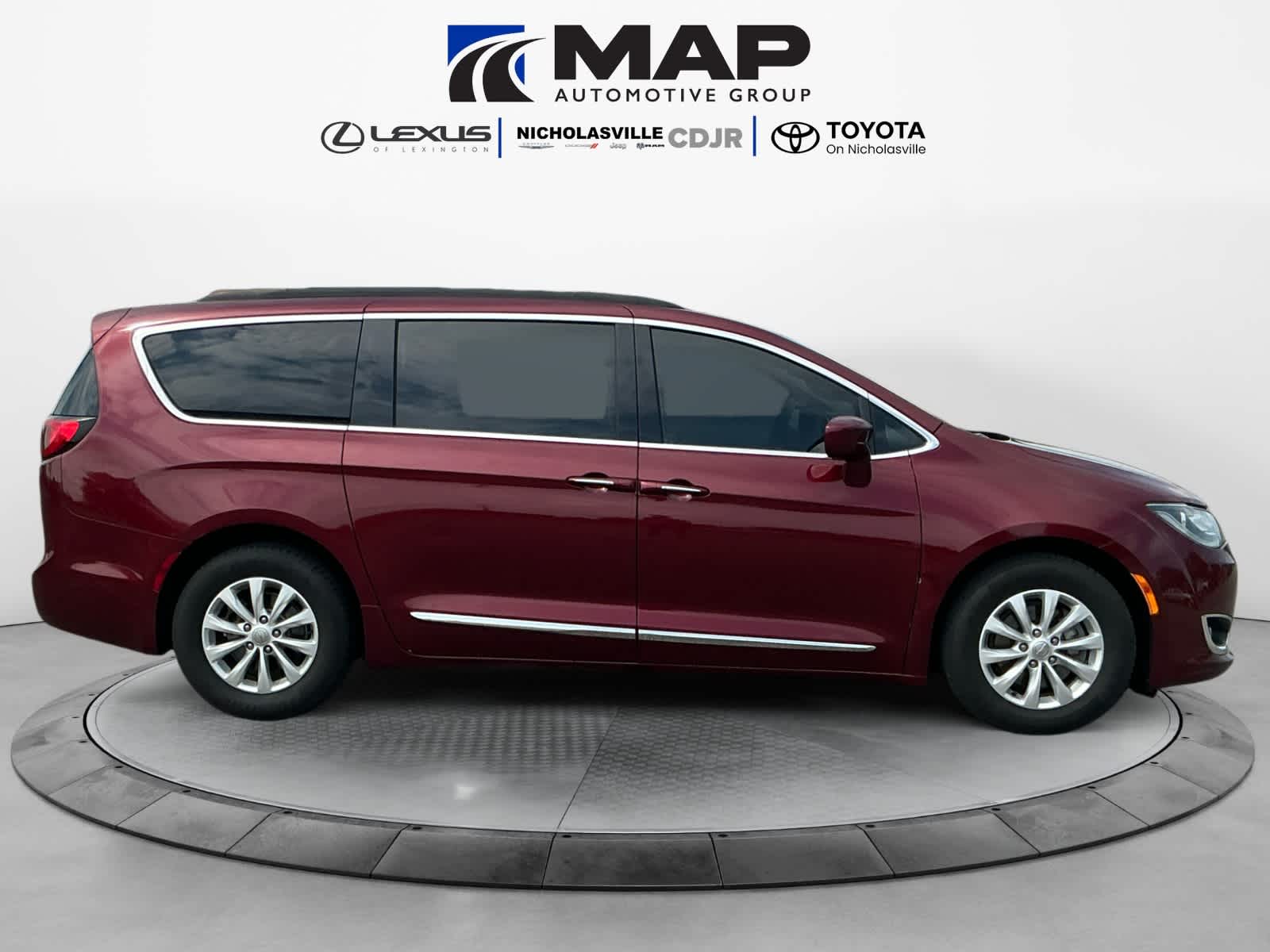 2017 Chrysler Pacifica Touring-L