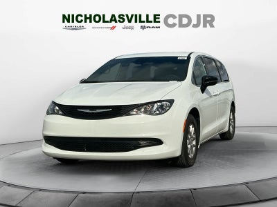 2025 Chrysler Voyager VOYAGER LX